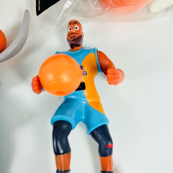 Space Jam Mcdonalds Toys 2021 Lot Bundle of 6 - Picture 2 of 7